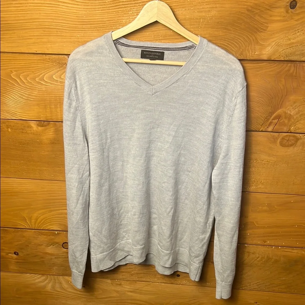 Banana Republic Men’s 100% Merino Wool Gray Sweater Knit‎ Medium Winter Casual